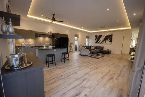 Villa in Hua Hin, Thailand 3 bedrooms № 160795 - photo 3