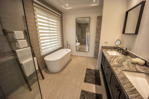 Villa in Hua Hin, Thailand 3 bedrooms № 160795 - photo 21