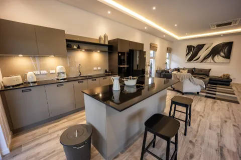 Villa in Hua Hin, Thailand 3 bedrooms № 160795 - photo 4