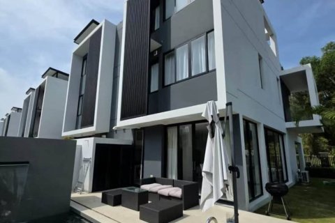 Вилла в Пхукете, Таиланд с 3 спальнями  № 172804