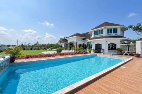 Maison à Hua Hin, Thaïlande 4 chambres № 172801 - photo 3