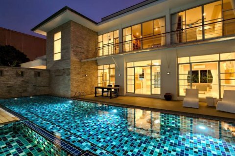 Villa à Phuket, Thaïlande 5 chambres № 172803 - photo 8