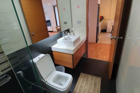 Studio in the Condo in Khlong Toei, Bangkok, Thailand  № 138731 - photo 8