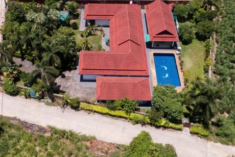 Вилла в Паттайе, Таиланд с 4 спальнями  № 138733 - фото 13