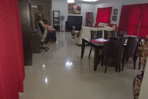 Вилла в Паттайе, Таиланд с 4 спальнями  № 138733 - фото 6