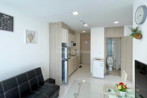 Condo in Bang Lamung, Thailand, 2 bedrooms № 155751 - photo 4