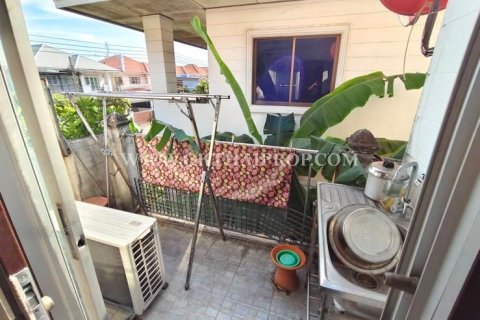 Maison à Nonthaburi, Thaïlande 4 chambres № 169083 - photo 8