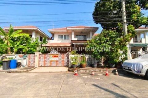 Maison à Nonthaburi, Thaïlande 4 chambres № 169083 - photo 1