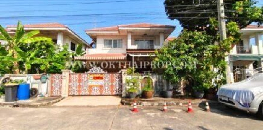 Maison à Nonthaburi, Thaïlande 4 chambres № 169083