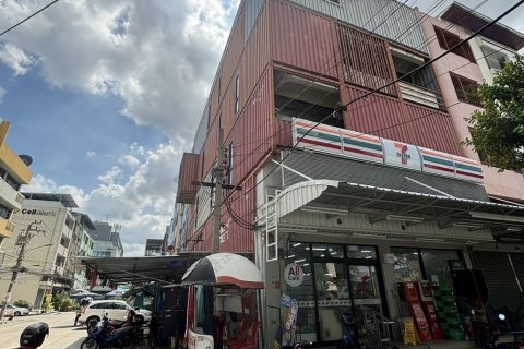 Шопхаус в Пхракханонге, Бангкок, Таиланд  № 169086