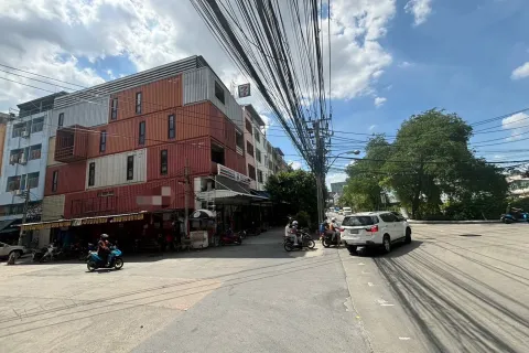 Шопхаус в Пхракханонге, Бангкок, Таиланд № 169086 - фото 5