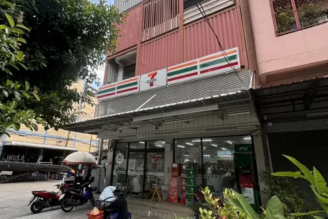 Шопхаус в Пхракханонге, Бангкок, Таиланд № 169086 - фото 2