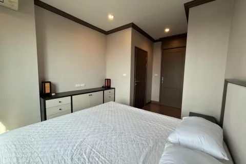 Studio in the Condo in Pathum Wan, Bangkok, Thailand  № 145978 - photo 10