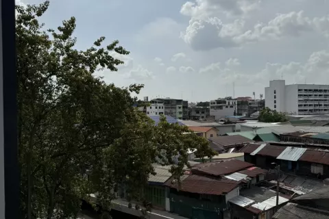 Studio in the Condo in Pathum Wan, Bangkok, Thailand  № 145978 - photo 3