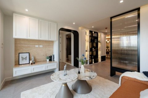 Condo in Bangkok, Thailand, 3 bedrooms  № 142972 - photo 4