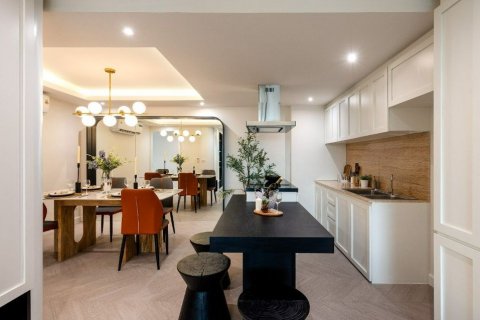 Condo in Bangkok, Thailand, 3 bedrooms  № 142972 - photo 7