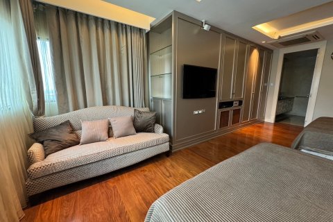 Condo in Sathon, Bangkok, Thailand, 4 bedrooms  № 142950 - photo 9