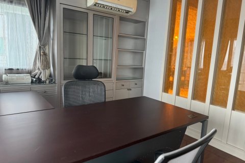 Condo in Sathon, Bangkok, Thailand, 4 bedrooms  № 142950 - photo 15