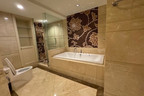 Condo in Sathon, Bangkok, Thailand, 4 bedrooms  № 142950 - photo 19