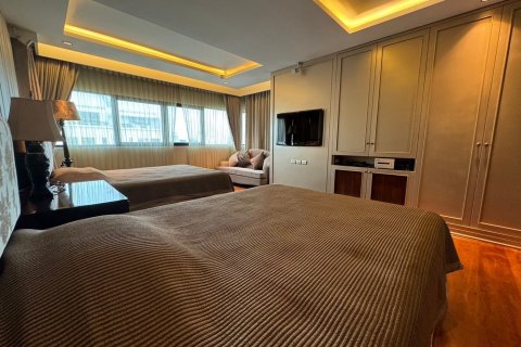 Condo in Sathon, Bangkok, Thailand, 4 bedrooms  № 142950 - photo 14