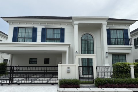 Дом в Бангне, Бангкок, Таиланд с 4 спальнями  № 142951 - фото 1