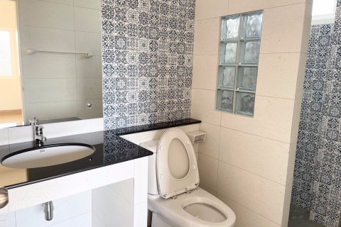 House in Chiang Mai, Thailand 4 bedrooms № 157940 - photo 22