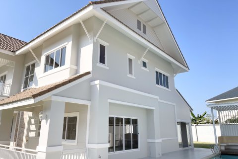 House in Chiang Mai, Thailand 4 bedrooms № 157940 - photo 9