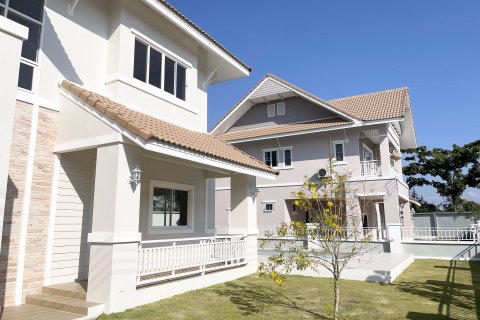 House in Chiang Mai, Thailand 4 bedrooms № 157940 - photo 24