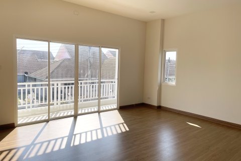 House in Chiang Mai, Thailand 4 bedrooms № 157940 - photo 16