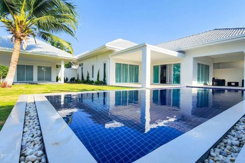 Вилла в Хуа Хине, Таиланд с 3 спальнями  № 157938