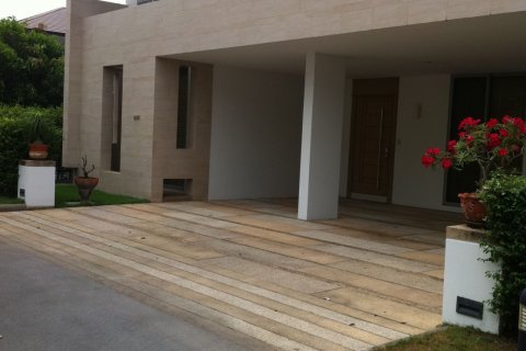 Дом в Бангкоке, Таиланд с 5 спальнями  № 157936 - фото 4