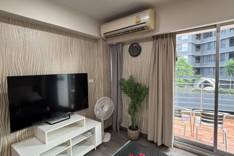 Studio dans le Condo à Huai Khwang, Bangkok, Thaïlande  № 135632 - photo 2