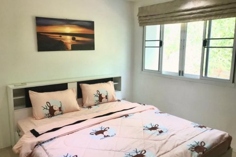 Townhouse in Kathu, Thailand 2 bedrooms № 135628 - photo 6