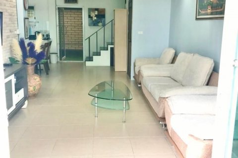 Townhouse in Kathu, Thailand 2 bedrooms № 135628 - photo 18