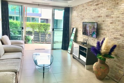 Townhouse in Kathu, Thailand 2 bedrooms № 135628 - photo 13