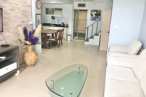Townhouse in Kathu, Thailand 2 bedrooms № 135628 - photo 15