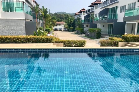 Townhouse in Kathu, Thailand 2 bedrooms № 135628 - photo 10