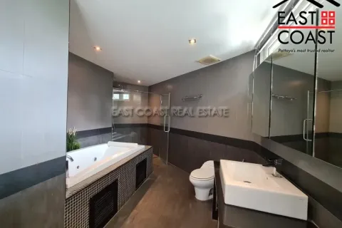 Casa de 4 dormitorios en Jomtien Beach, Pattaya, Tailandia № 212759 - foto 29