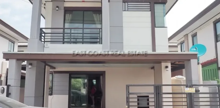 Casa de 3 dormitorios en Pattaya, Tailandia № 212761