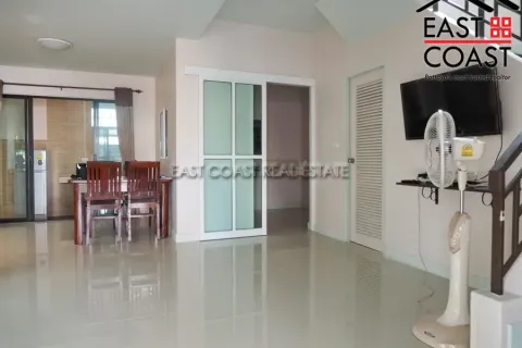 Casa de 3 dormitorios en Pattaya, Tailandia № 212761 - foto 3