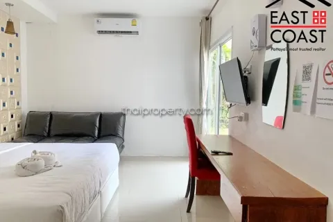 Casa de 7 dormitorios en Jomtien Beach, Pattaya, Tailandia № 212762 - foto 24