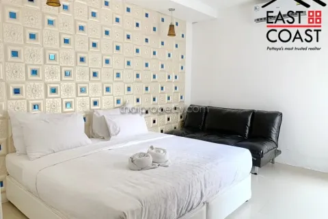 Casa de 7 dormitorios en Jomtien Beach, Pattaya, Tailandia № 212762 - foto 23