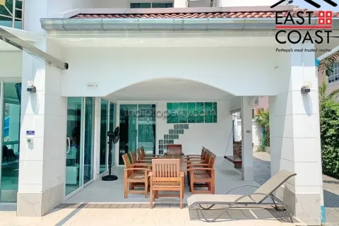 Casa de 7 dormitorios en Jomtien Beach, Pattaya, Tailandia № 212762 - foto 5