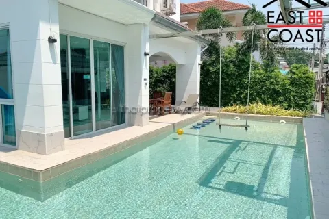 Casa de 7 dormitorios en Jomtien Beach, Pattaya, Tailandia № 212762 - foto 9