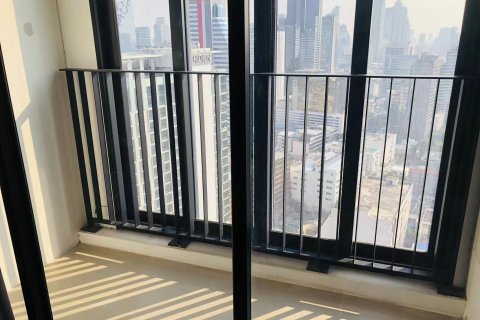 Studio dans le Condo à Bang Rak, Bangkok, Thaïlande  № 170598 - photo 4