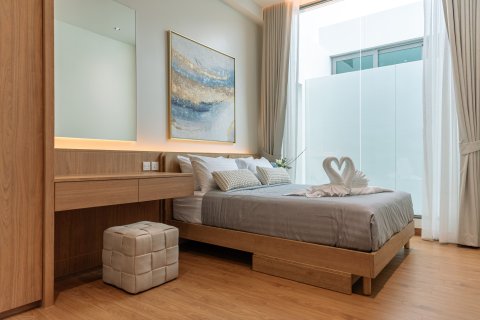 Villa in Phuket, Thailand 3 bedrooms № 170596 - photo 11