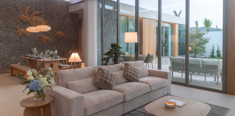 Villa in Phuket, Thailand 3 bedrooms № 170596