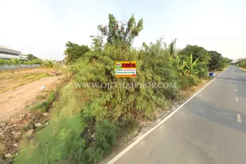 Land in Nakhon Pathom, Thailand 2556 sq.m. № 155167 - photo 1