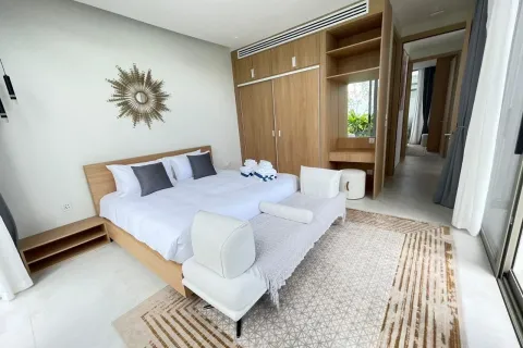 Villa in Phuket, Thailand 3 bedrooms № 155164 - photo 7