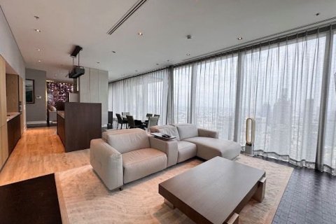 Condo in Bang Rak, Bangkok, Thailand, 4 bedrooms № 155165 - photo 1